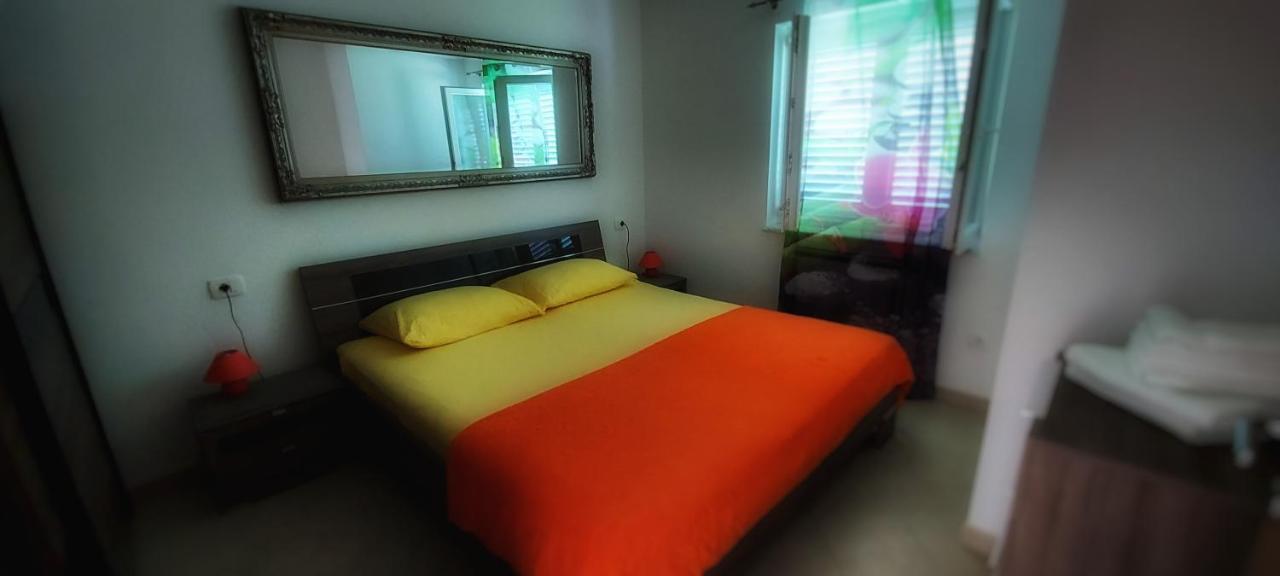 Apartmani Tomislav 克尔克 外观 照片